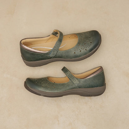 Stacy Lake Waxy Burnished