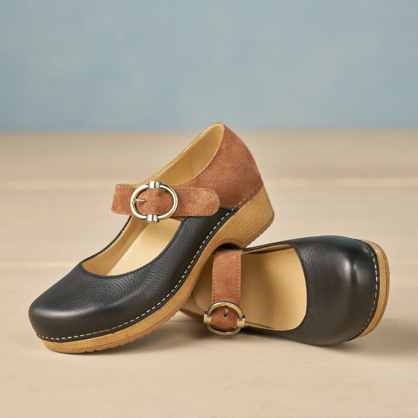 Bonny Black/Luggage